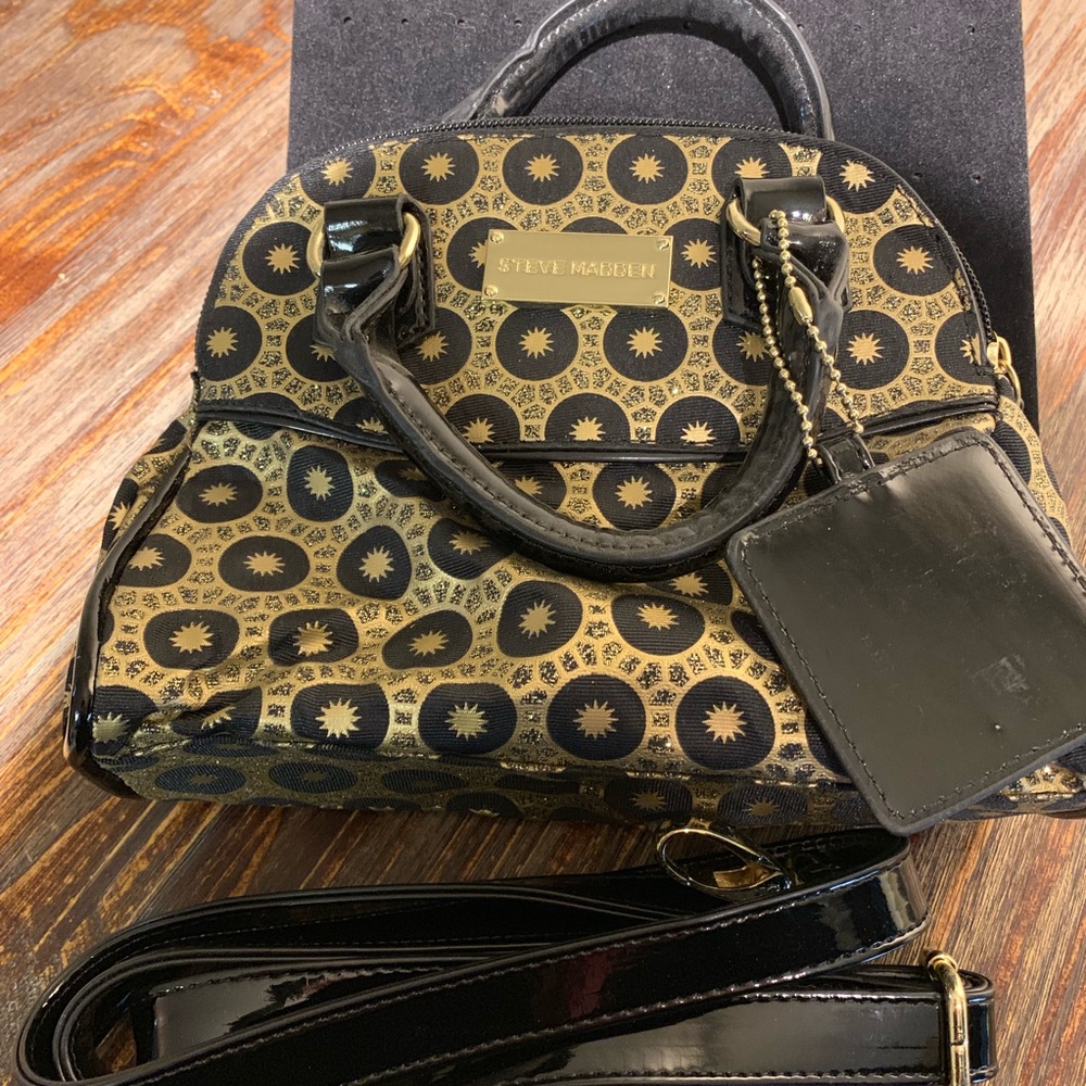 Steve Madden Mini purse patent leather and gold